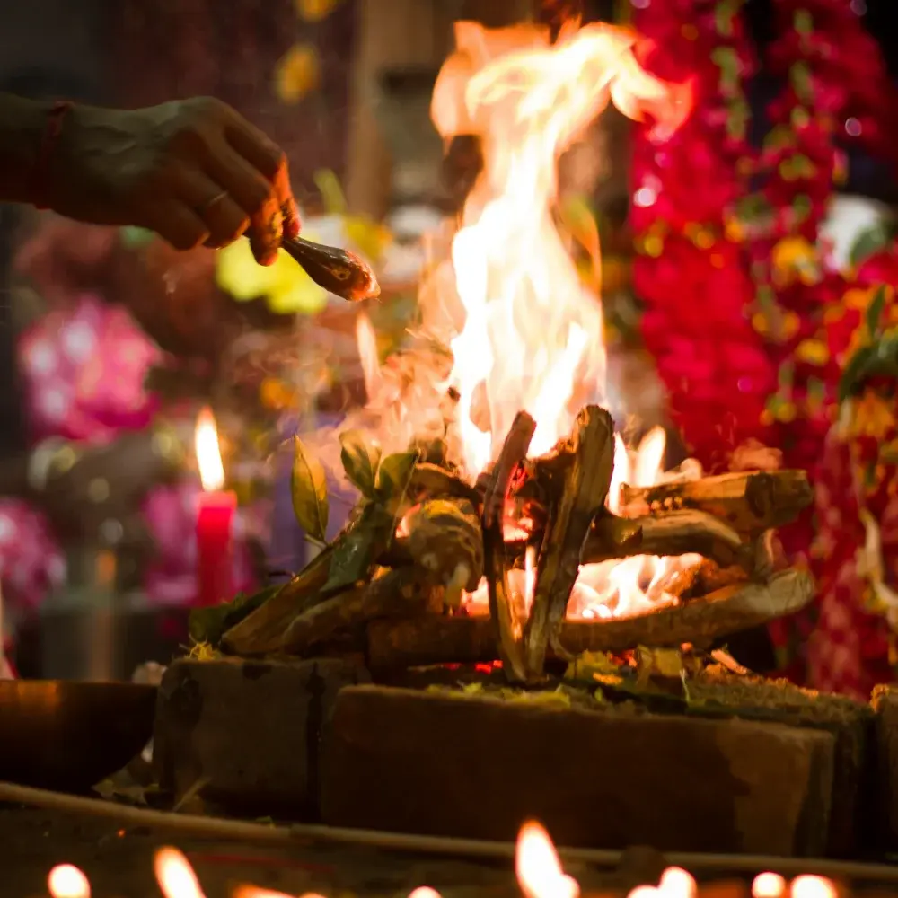 Best Pandit for Chandi Yagna in Ahmedabad | Mr Lagnesh Thaker